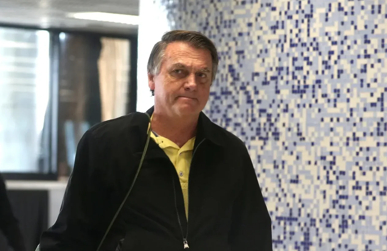 Moraes rejeita pedido de Bolsonaro para levar recurso ao plenário do STF