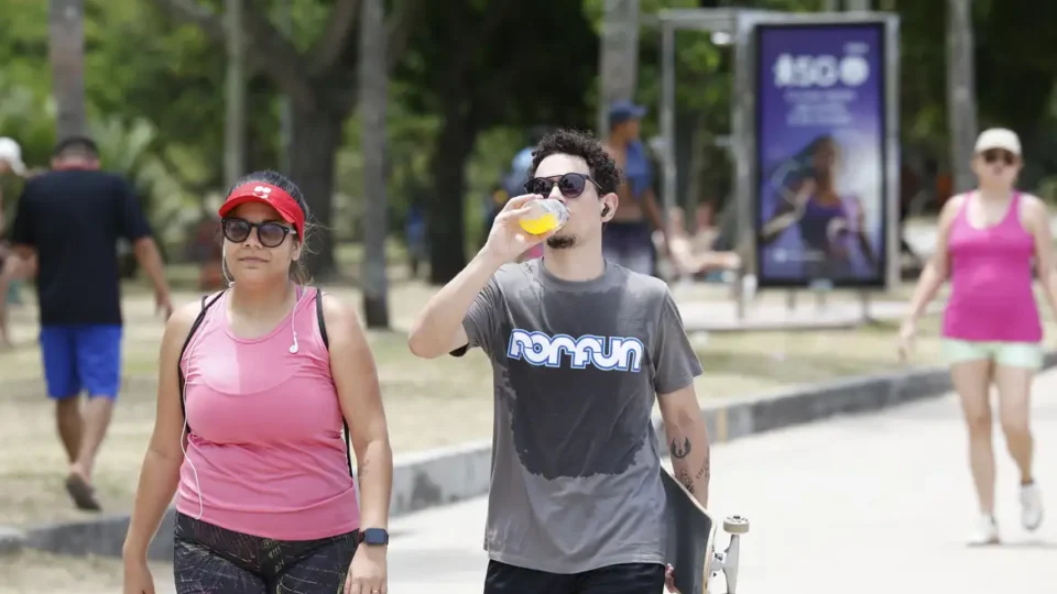 Calorão segue nesta sexta e fim de semana tem risco de temporais em várias regiões; veja a previsão