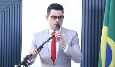 Presidente de comissão assume R$ 45 milhões em emendas após votação relâmpago