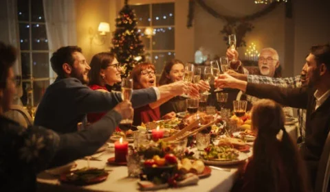 Natal em Família: o Mito da Harmonia Perfeita e o Encontro com o que Somos