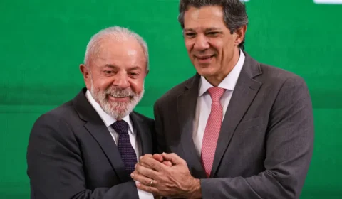Haddad sinaliza saída da Fazenda para atuar na campanha de Lula em 2026