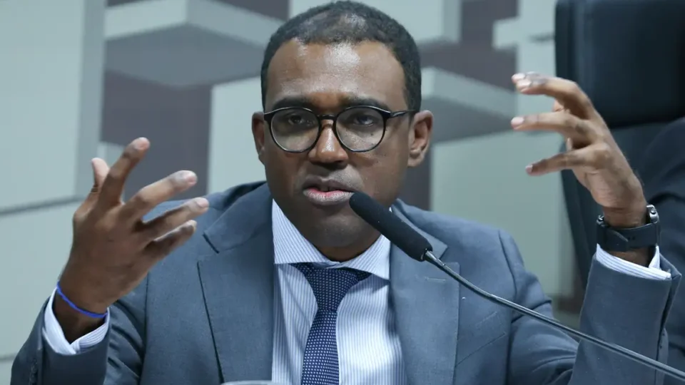 Caso Master: Decisão de Toffoli desafia rito processual e pressiona Banco Central