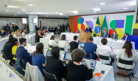 Lula diz que vai vetar PL da Dosimetria e nega acordo para aprovar projeto