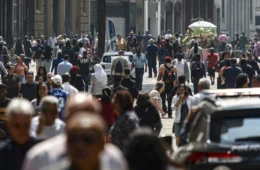 Mais de 8,6 milhões deixam pobreza; Brasil tem melhor nível desde 2012