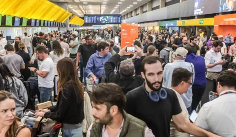 Voo atrasado ou cancelado? Saiba quais são seus direitos