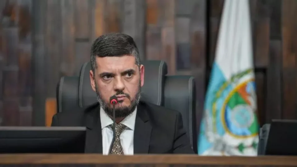 Rodrigo Bacellar tira licença de dez dias do mandato por ‘assunto particular’