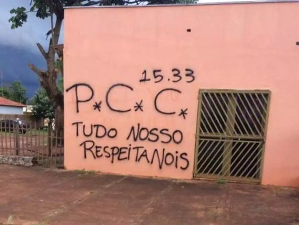 Empresários suspeitos de lavar dinheiro do PCC se entregam à polícia em SP