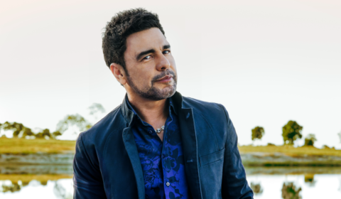 Zezé Di Camargo pede que SBT tire especial de fim de ano do ar após evento com Lula