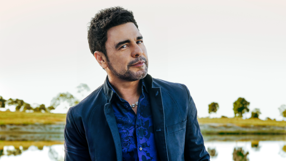 Zezé Di Camargo pede que SBT tire especial de fim de ano do ar após evento com Lula