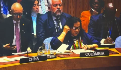 EUA dizem que ‘não vão ocupar’ a Venezuela; Rússia denuncia ‘bandidagem’