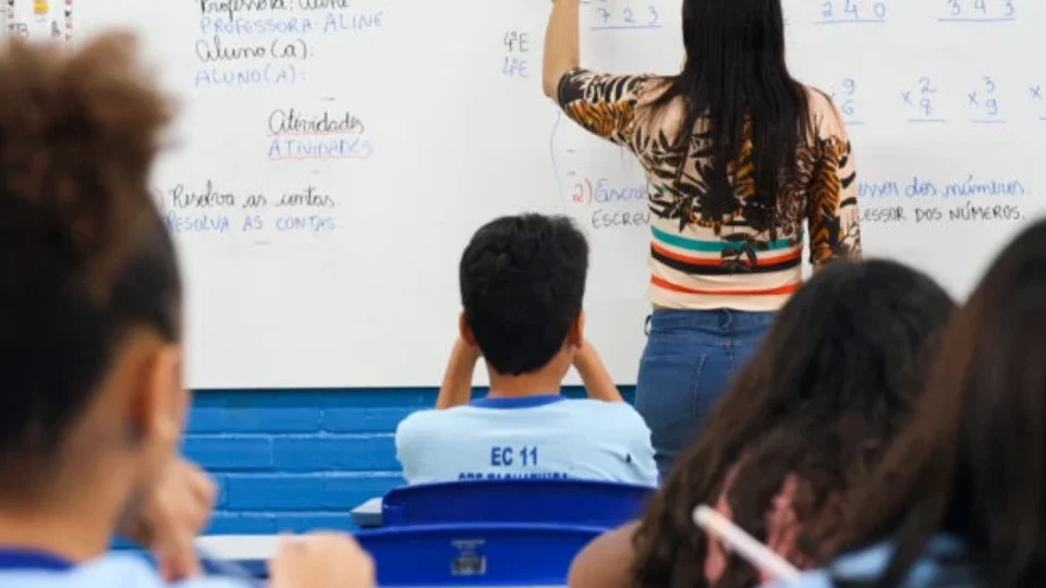 Falando a real sobre o piso do professor