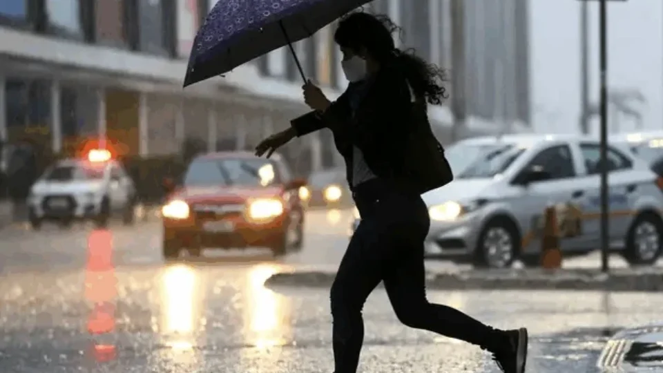 Pancadas de chuva atingem grande parte do país nesta terça; veja a previsão