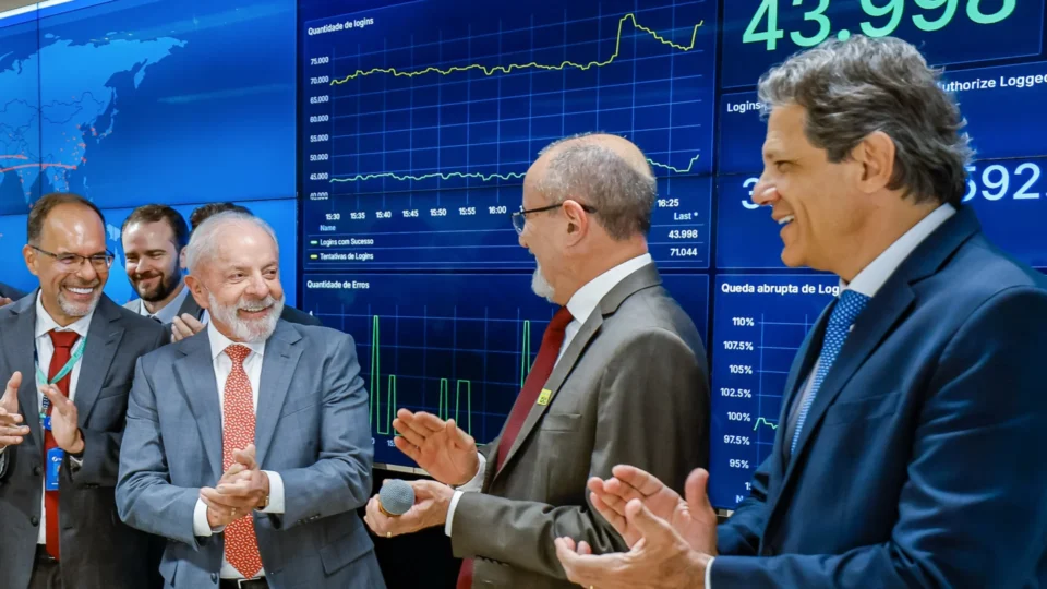 Reforma tributária: Lula lança plataforma digital e inicia transição para novo sistema