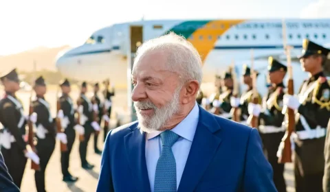 Lula fará cirurgia de catarata no olho esquerdo nesta sexta-feira (30)