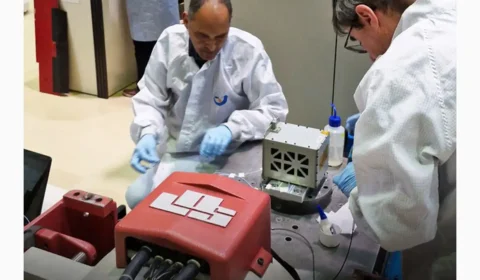 Foguete que levava satélites brasileiros some após lançamento