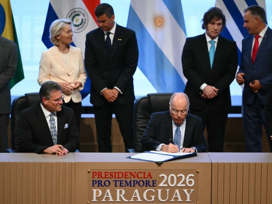 Líderes do Mercosul e da UE assinam acordo e defendem multilateralismo