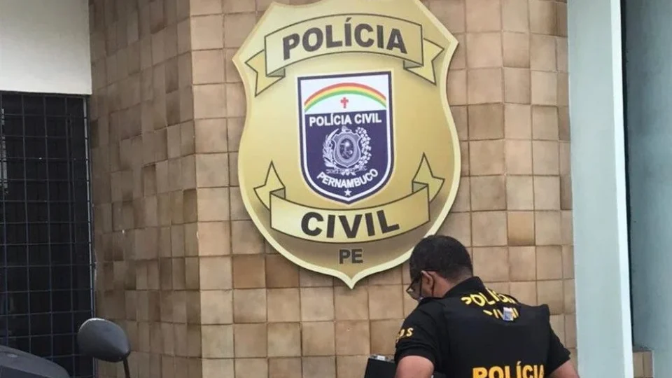 Ex-presos políticos divulgam manifesto contra espionagem da Polícia Civil de PE