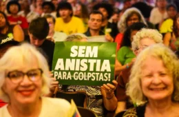 Ato contra PL da Dosimetria tem confusão com bolsonaristas e agressões em SP
