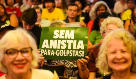 Ato contra PL da Dosimetria tem confusão com bolsonaristas e agressões em SP