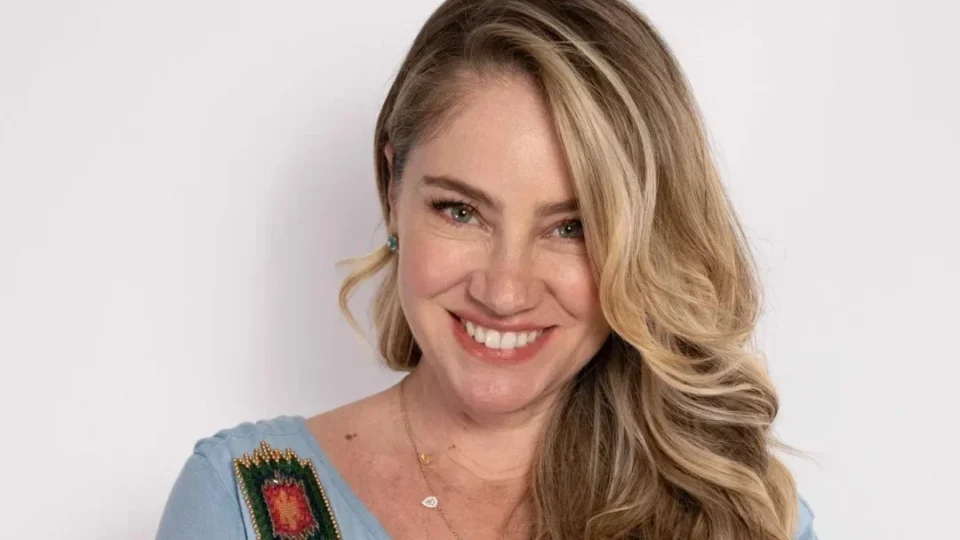 Juliana Baroni reviverá ex-primeira-dama Marisa Letícia em homenagem a Lula na Sapucaí