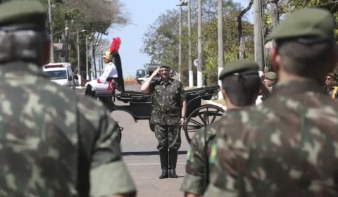 Quase metade do orçamento da Defesa foi para inativos e pensões militares em 2025