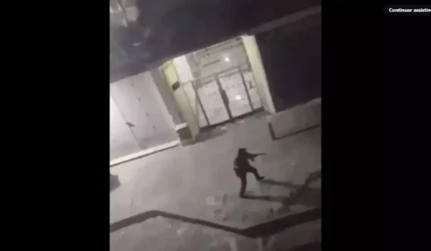 Polícia dispara contra drones não autorizados perto do palácio presidencial na Venezuela