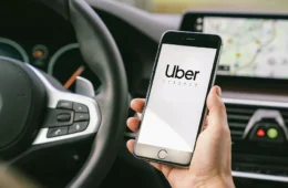 Uber adota novos critérios e anuncia quais carros não são mais aceitos em 2026