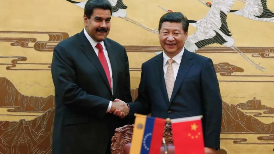 China diz que negociações com a Venezuela ‘serão protegidas’ e condena ‘intimidação’ dos EUA