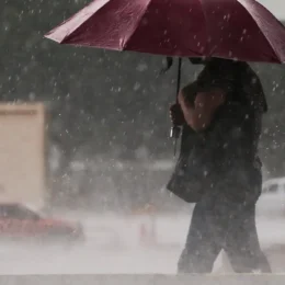 Segunda-feira tem risco de temporais severos no Sul e calor intenso em boa parte do país