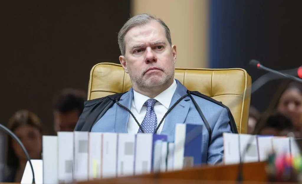 TOFFOLI SOB PRESSÃO