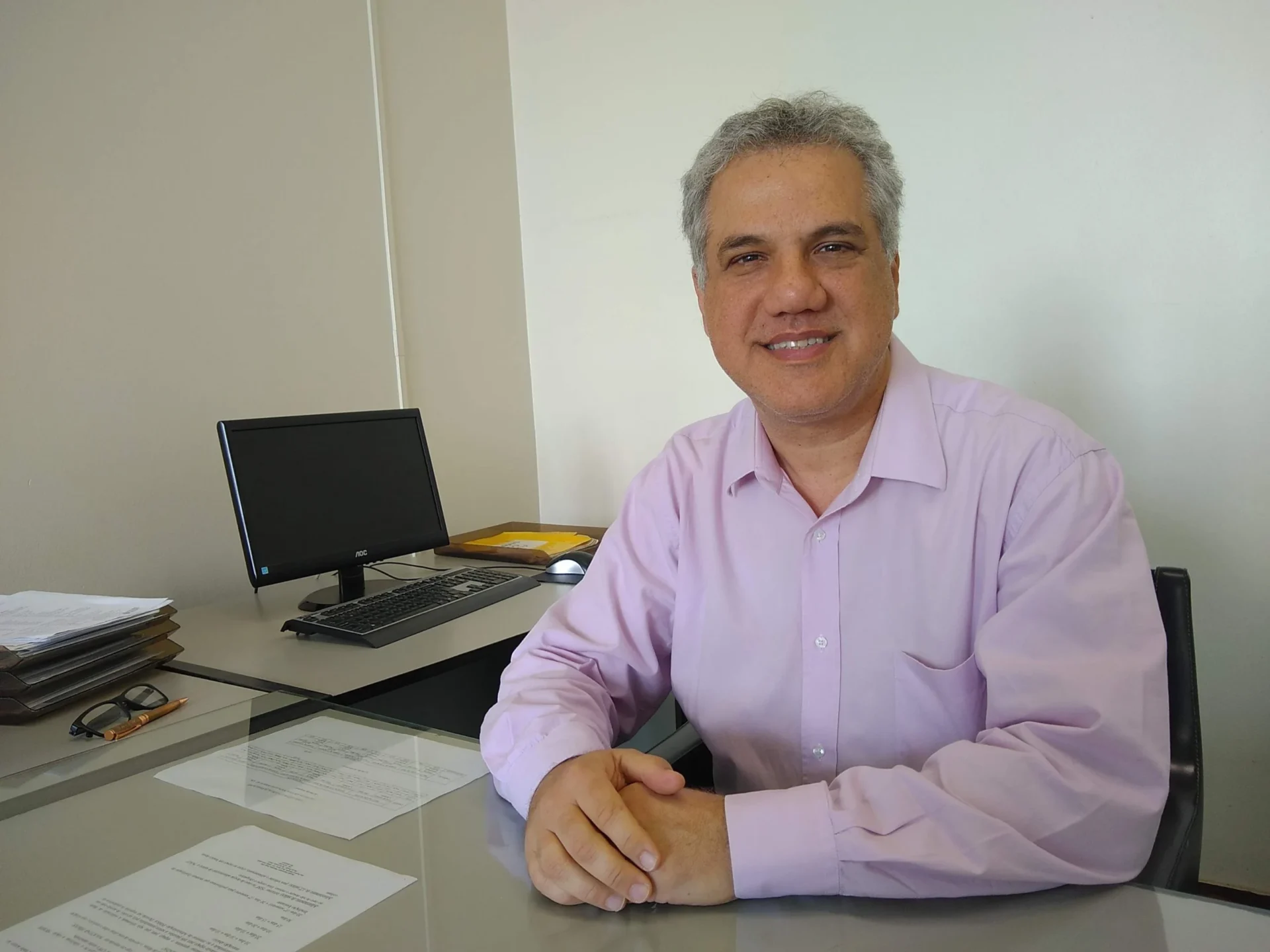 Nipah vírus tem baixo risco de se espalhar no Brasil e chance de pandemia é pequena, diz infectologista