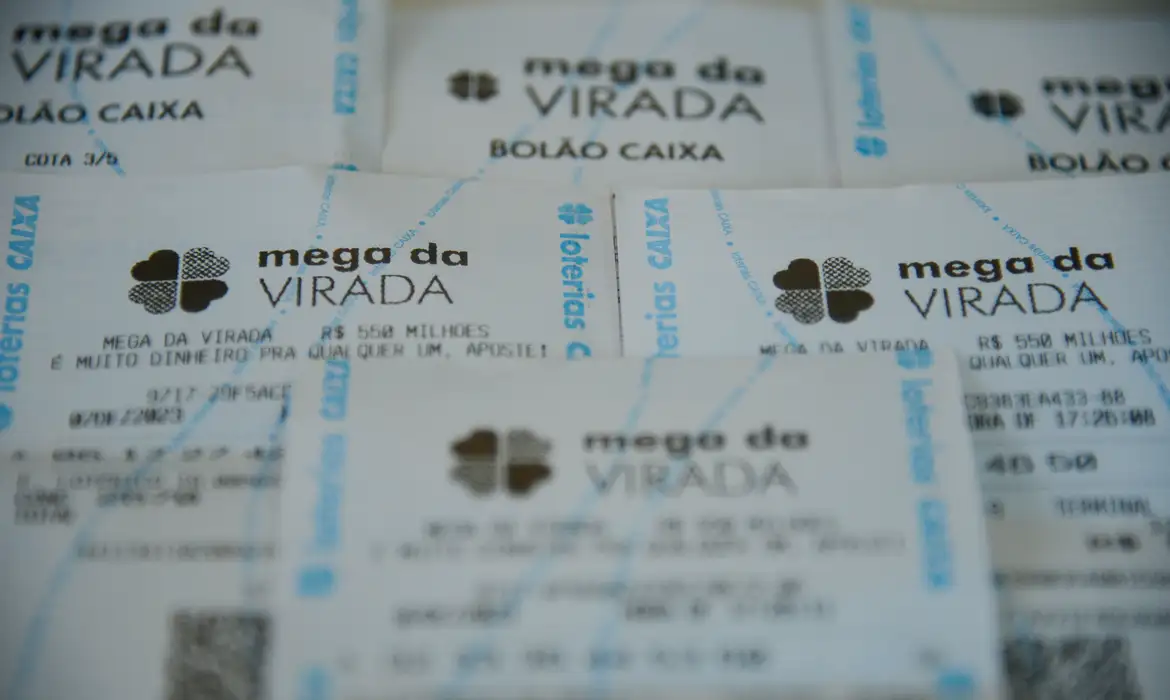 2 bolões e 4 apostas simples vão dividir prêmio de mais de R$ 1 bilhão da Mega da Virada 