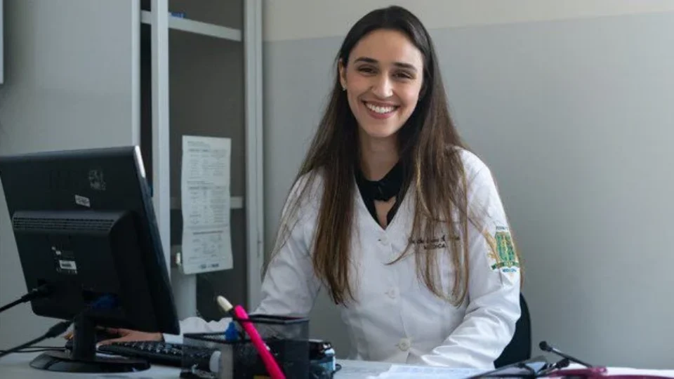 Mais Médicos: profissionais começam a receber bônus de permanência no programa