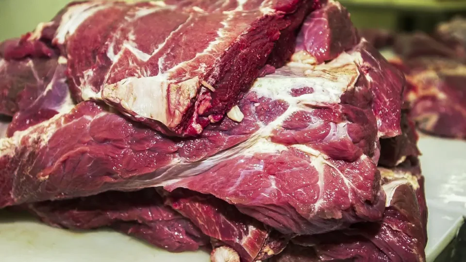 Carne bovina: Brasil vai negociar tarifas com a China para minimizar impactos