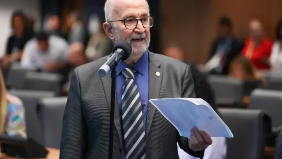 Deputado Luiz Paulo é assaltado por homens armados em viaduto no Rio de Janeiro