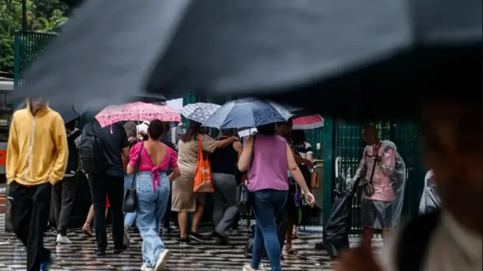 Previsão: Sul e Sudeste devem ter chuvas fortes e calor segue em grande  parte do país