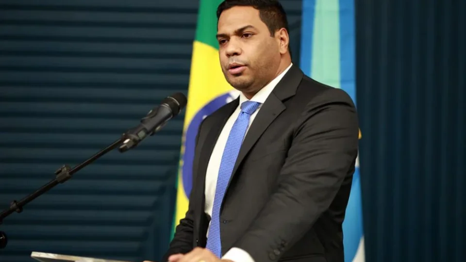 Ministro do TCU no Caso Master: emendas na mira de Dino, parceria com Lira e cria do Centrão