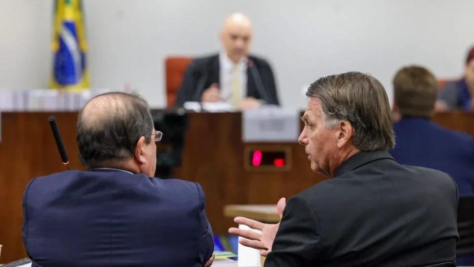 Defesa entra com novo recurso e tenta levar condenação de Bolsonaro ao plenário do STF