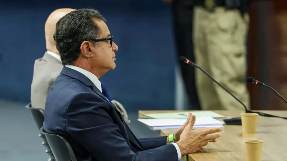 Moraes barra trabalho na Marinha de almirante Garnier, condenado por tentativa de golpe