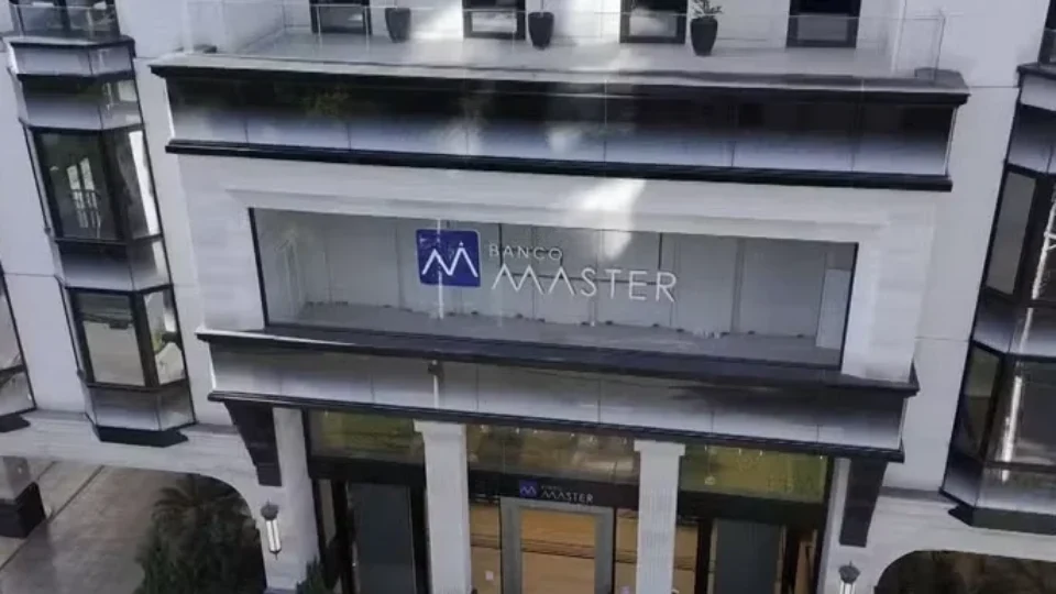 BC aponta seis fundos do caso Master também ligados a operação do PCC, diz jornal