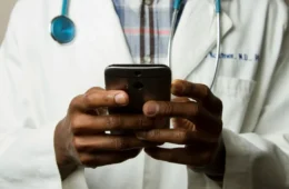 Governo quer que Enamed seja exame de proficiência para médicos