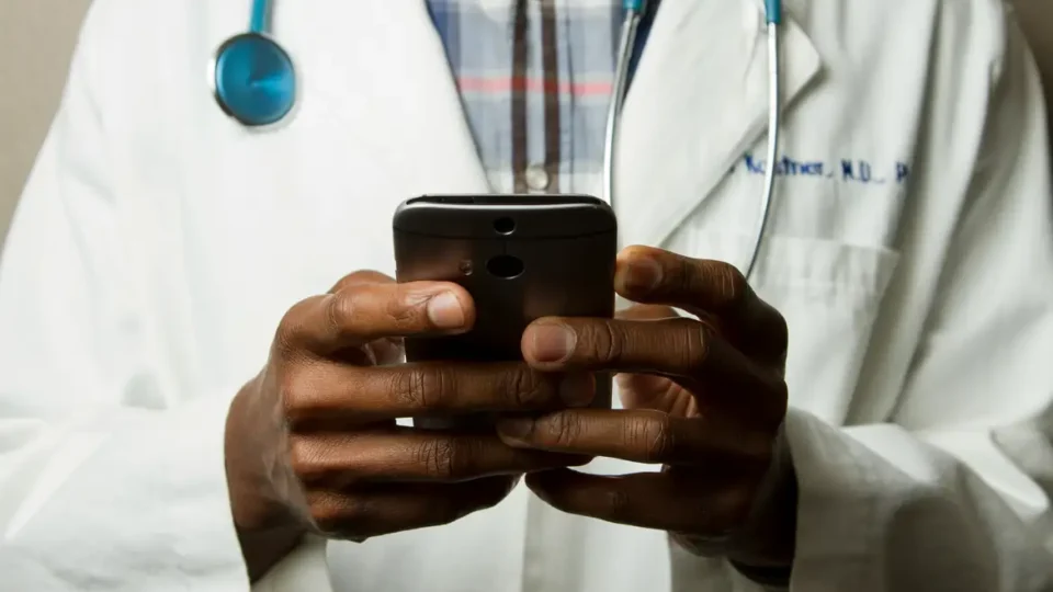 Governo quer que Enamed seja exame de proficiência para médicos