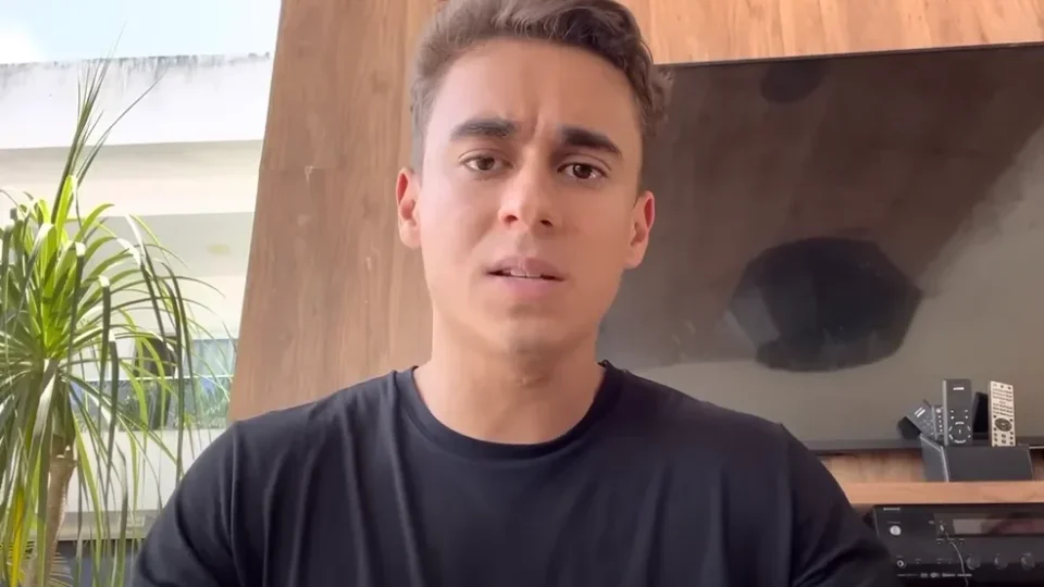 Pedido à AGU mira Nikolas Ferreira por mais uma fake news sobre Pix