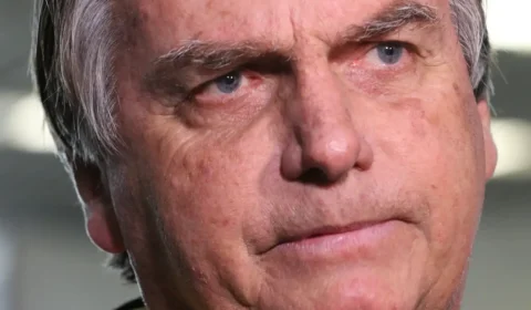 Moraes pede relatório de visitas e rotina de Jair Bolsonaro na prisão