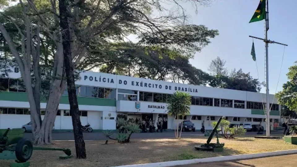 Exército insiste em trabalho interno para condenados, apesar de veto do STF