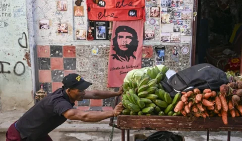 Intelectuais e ativistas denunciam asfixia energética dos EUA em Cuba como ‘terrorismo’