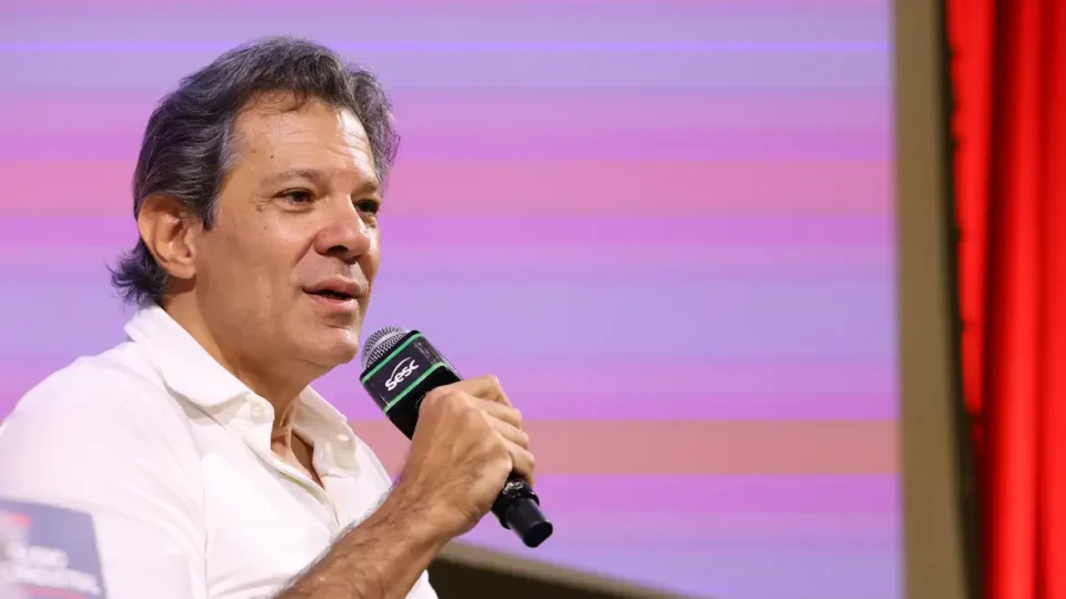 Classe dominante brasileira entende o Estado como ‘coisa dela’, diz Haddad