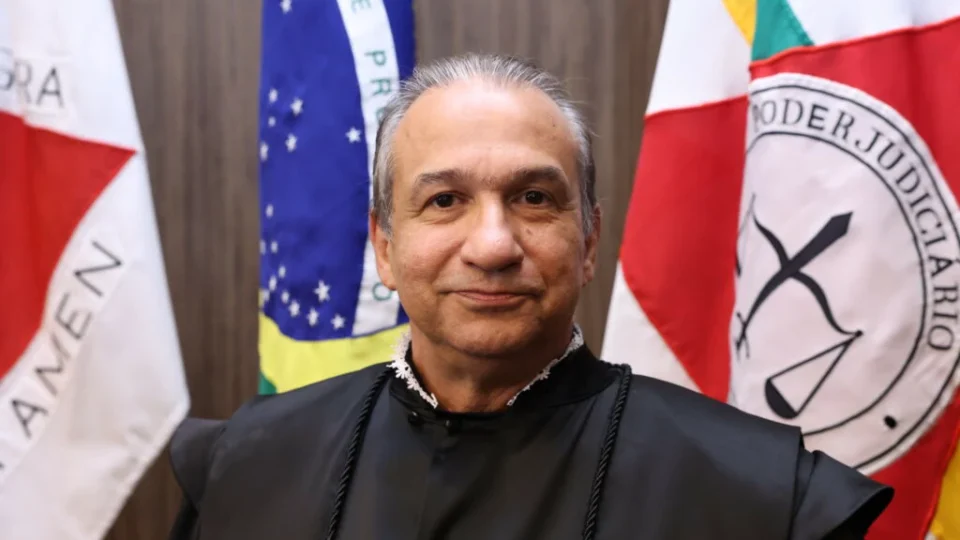 Desembargador Magid Nauef Láuar