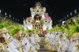 Sapucaí tem homenagens a Lula e Ney Matogrosso, e exaltação da cultura negra