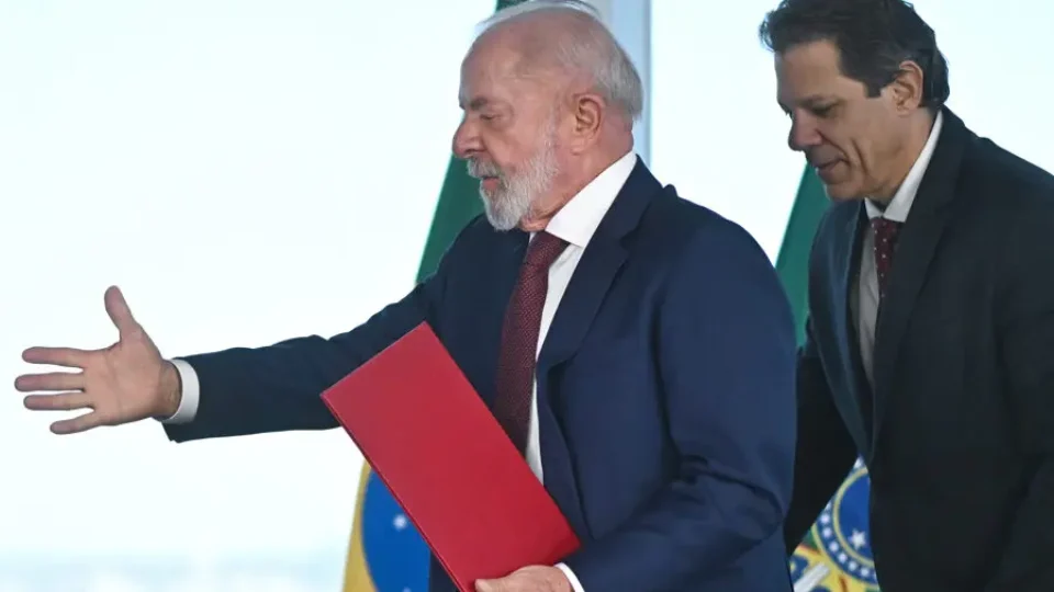PT acelera definição em SP, pressiona por Haddad e articula federação com PSOL e Rede
